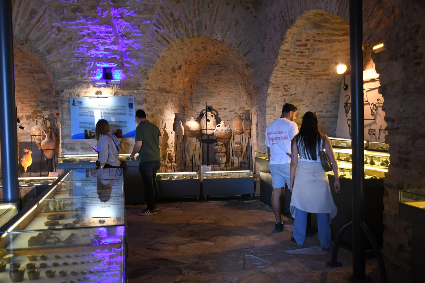 Kuşadası’ndaki Deniz Ticaret Tarihi Sergi Alanı’nı açıldığı günden bu yana