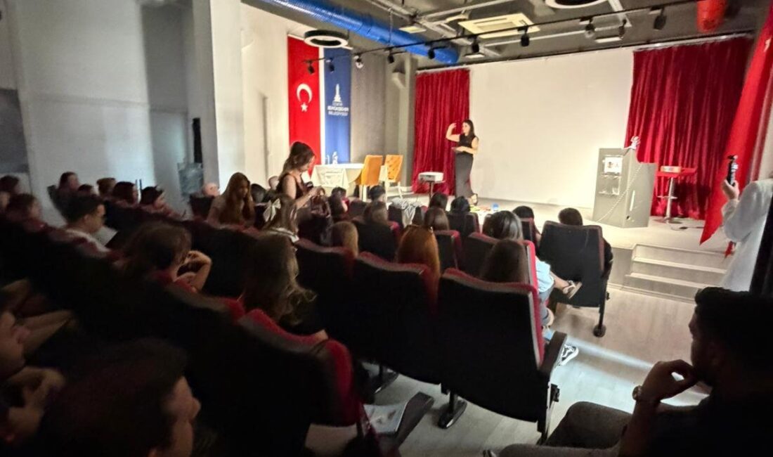 İzmir’den Türkiye’ye örnek adım: ADİS için çalışmalar başlıyor İzmir Büyükşehir Belediyesi, konuşma ve dil gelişimi alanında destek gereksinimi