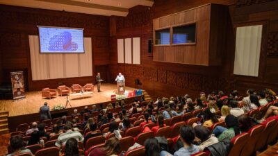 İzmir Büyükşehir Belediyesi ve Acil Afet Ambulans Hekimleri Derneği (AAHD)