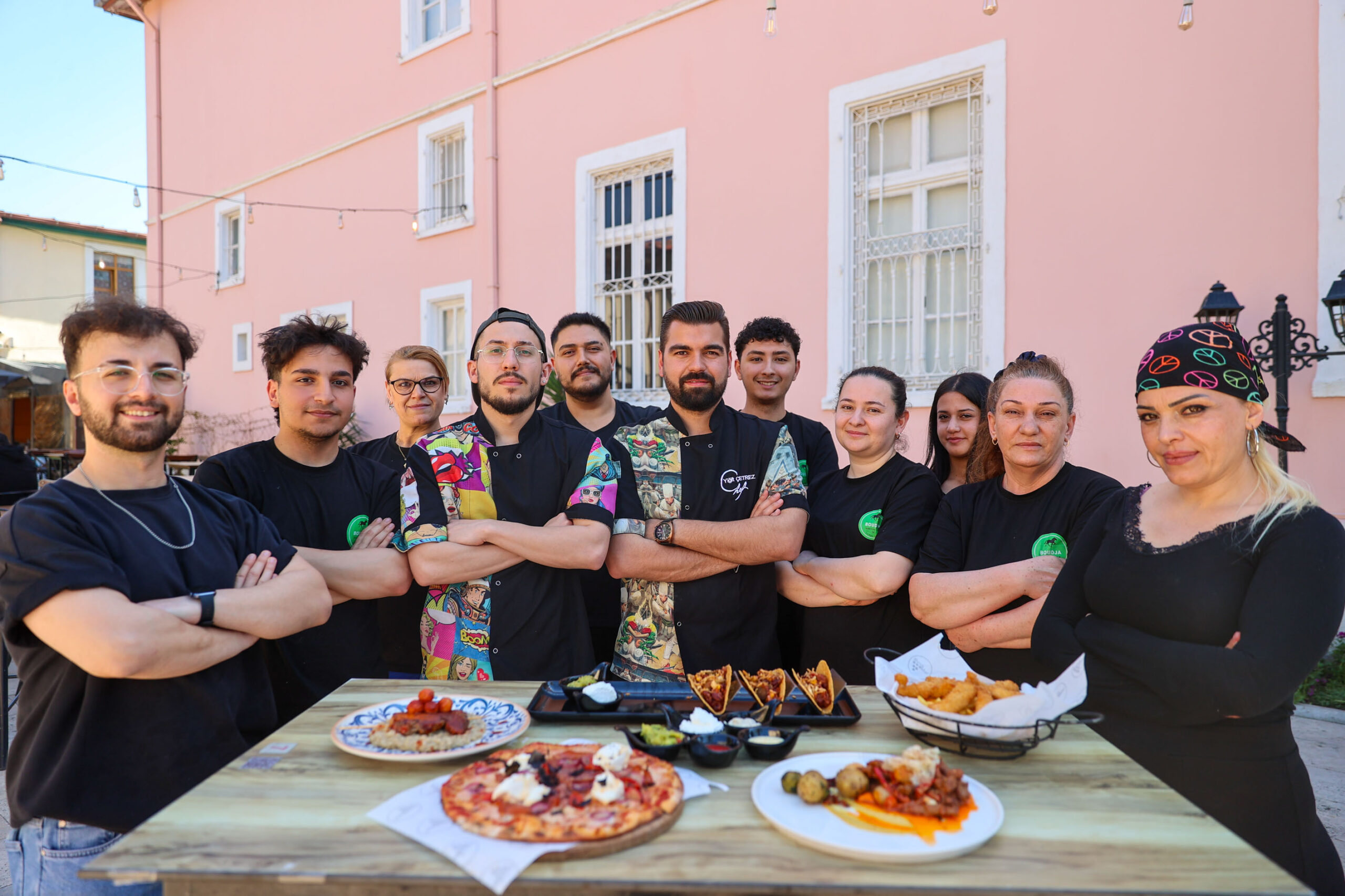 Buca Belediyesi’nin dünya mutfaklarının seçkin örneklerini sunduğu işletmesi Boudja Gastro,