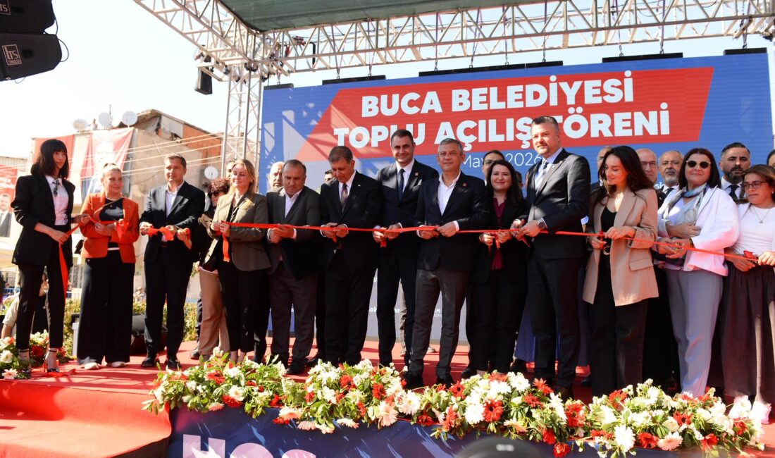 Buca’da tarihi gün: 16 açılış birden gerçekleşti Buca’da Naim Süleymanoğlu, Edip Akbayram ve Gülşah Durbay gibi isimlerin