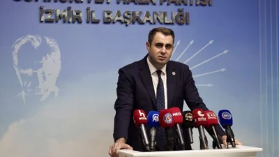 CHP Genel Başkanı Özgür Özel’in İzmir programı öncesinde belediye memurlarının