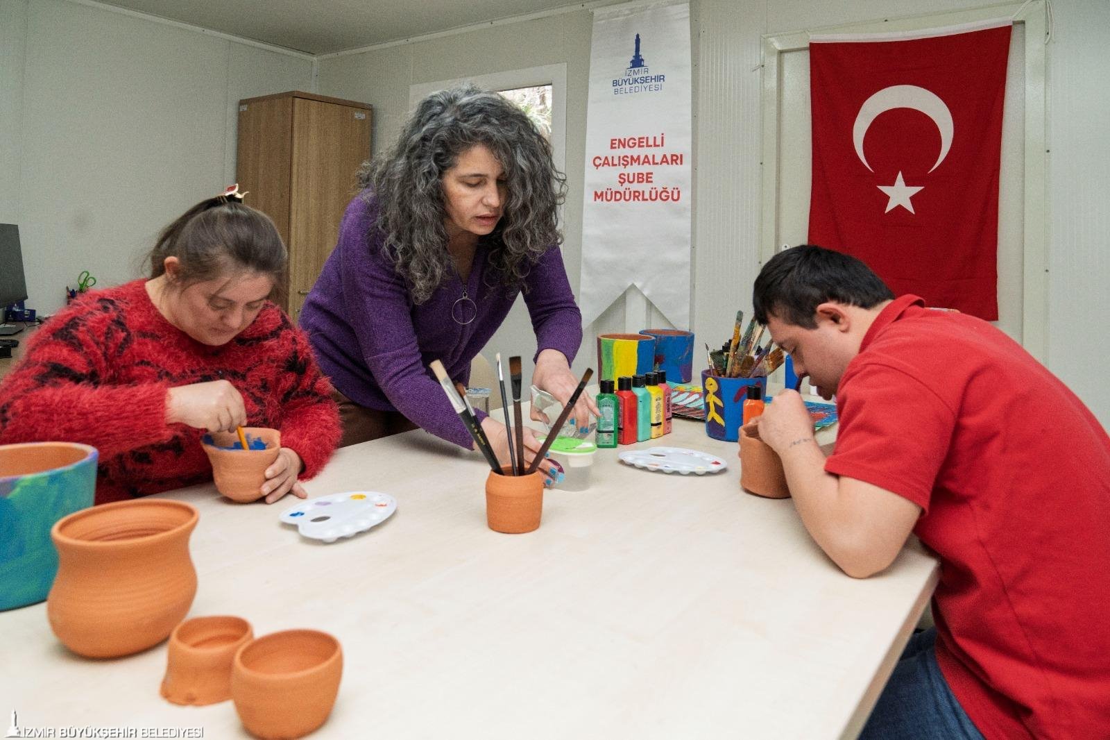 İzmir Büyükşehir Belediyesi⁠, engelli bireylere yönelik hizmetlerin daha hızlı, doğru