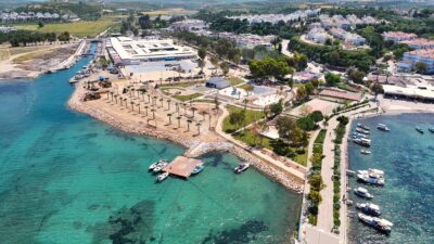 Didim Belediyesi, 19 Mayıs kutlamaları kapsamında kortej yürüyüşü, fener alayı