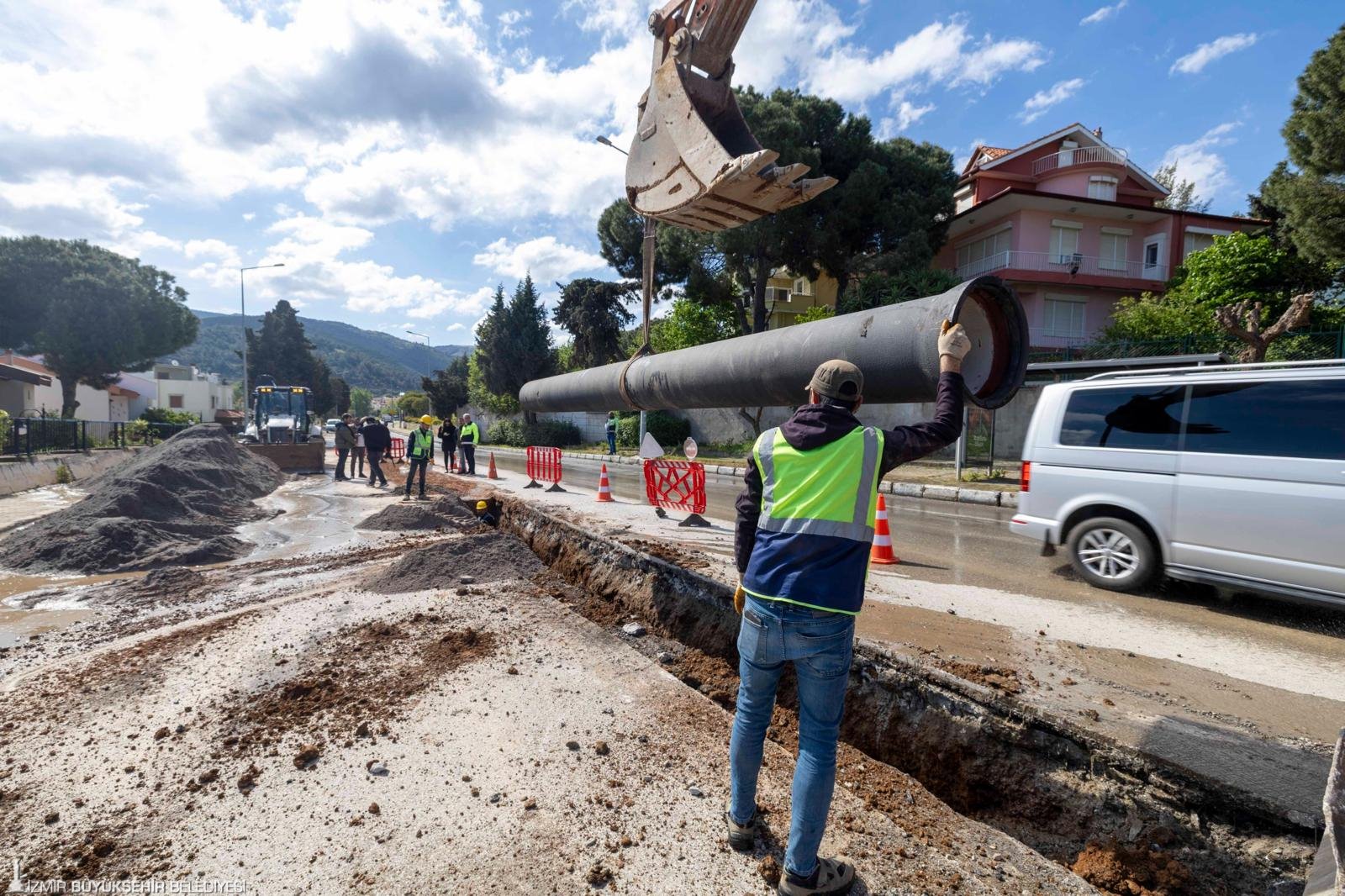İZSU, Güzelbahçe ve Yelki’de yaz aylarında yaşanan su basıncı sorununu