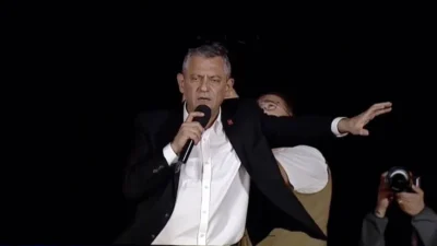 CHP Genel Merkezi, “mutlak butlan” kararına tepki göstererek partilileri 81