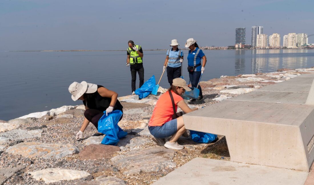 İzmir’de üç günlük çevre mesaisi! Kıyılar ve deniz temizlenecek İzmir Büyükşehir Belediyesi, Dünya Çevre Günü kapsamında Karaburun, Bostanlı ve