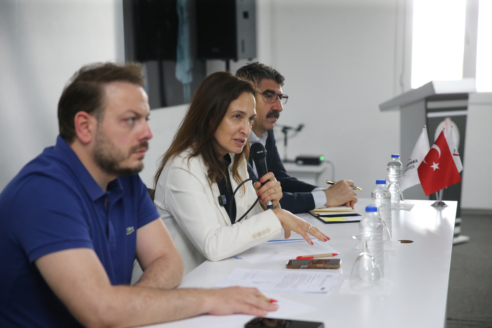 Karşıyaka Belediye Başkanı Yıldız Ünsal, Sancar Maruflu Sivil Toplum Yerleşkesi'nde