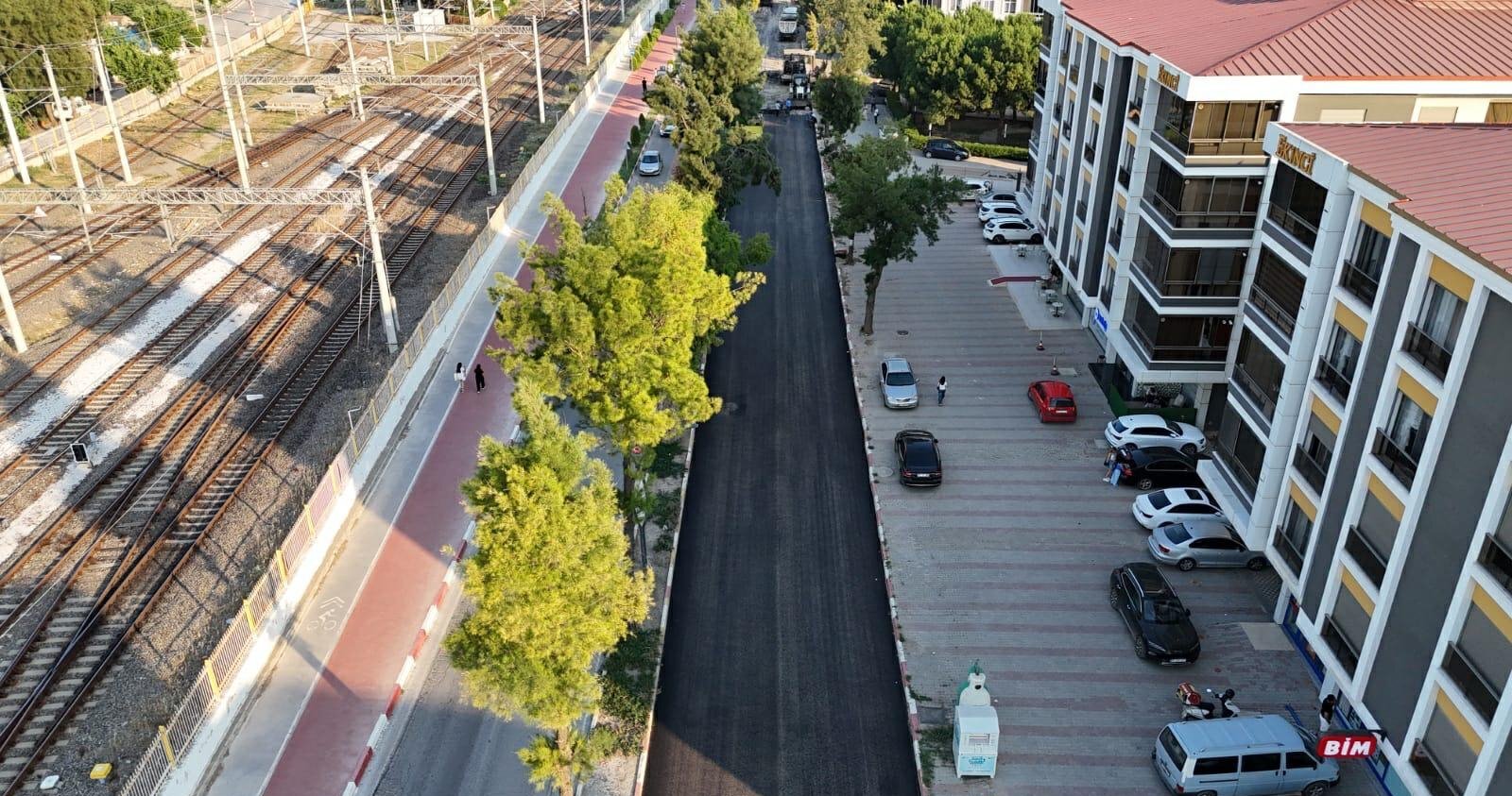 İzmir Büyükşehir Belediyesi, Torbalı’nın ana arterlerinden Haluk Alpsü Bulvarı’nda 4
