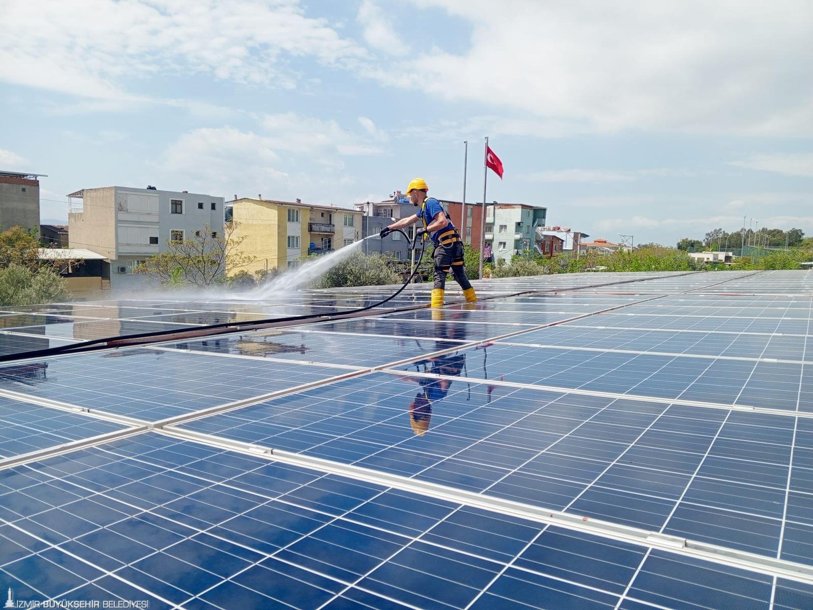 İzmir Büyükşehir Belediyesi, su, elektrik ve doğal gaz tüketiminde hayata