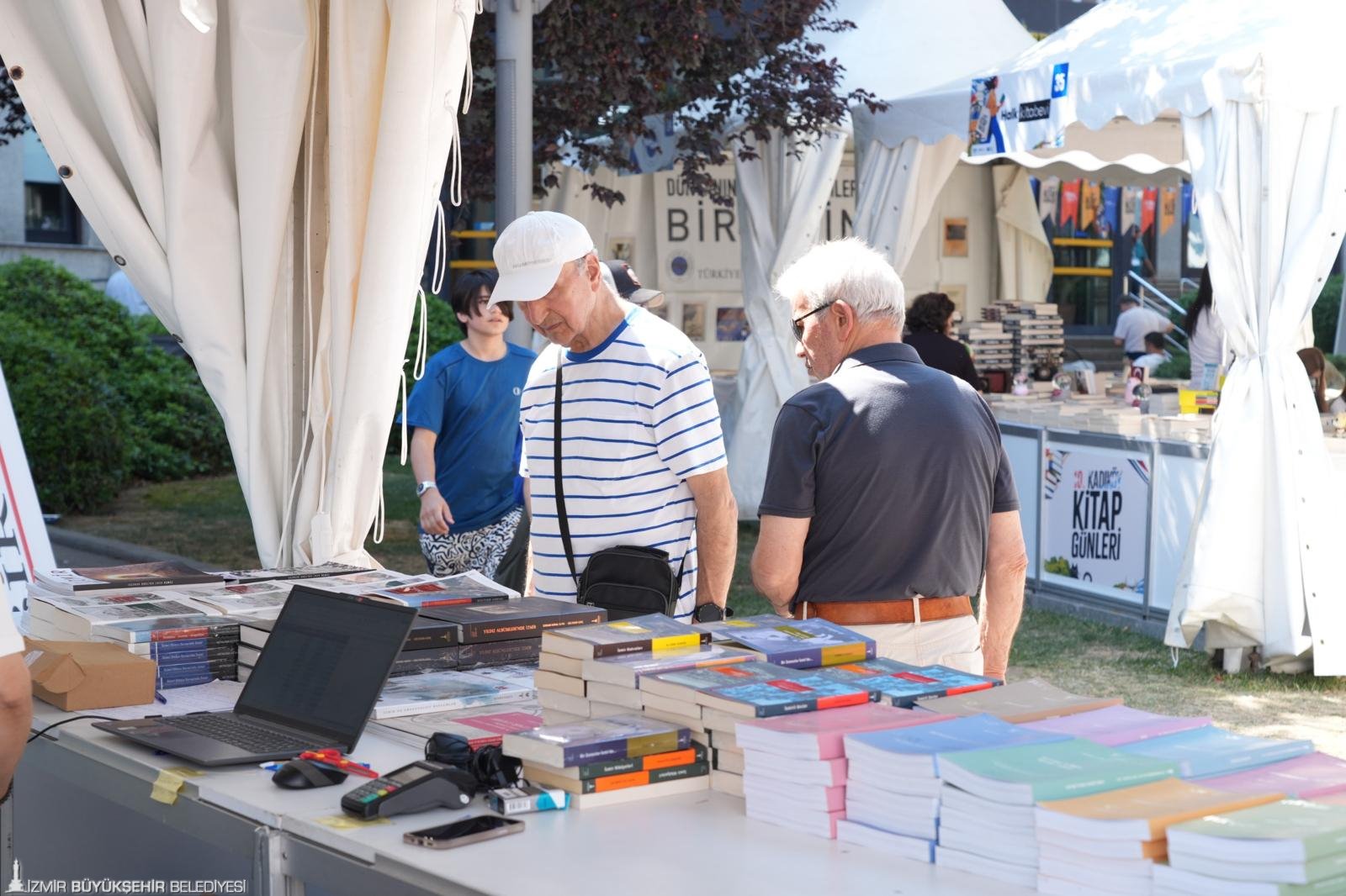 İzmir Kent Kitaplığı, 10. Kadıköy Kitap Günleri’nde yer alarak İzmir’in