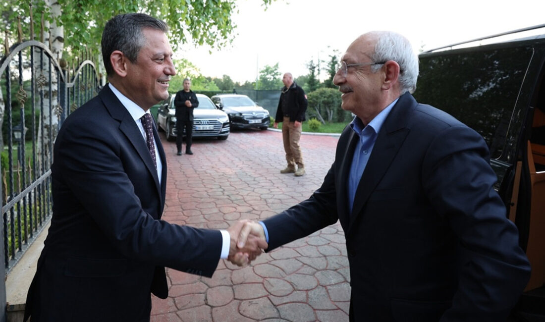 CHP’de grup toplantısı öncesi flaş gelişme: Kılıçdaroğlu’ndan geri adım CHP Genel Başkanı Kemal Kılıçdaroğlu’nun grup toplantısına katılmama kararı aldığı