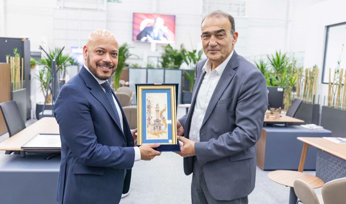 El Salvador Büyükelçisi Héctor Enrique Jaime Calderón, İzmir Büyükşehir Belediyesi’ni