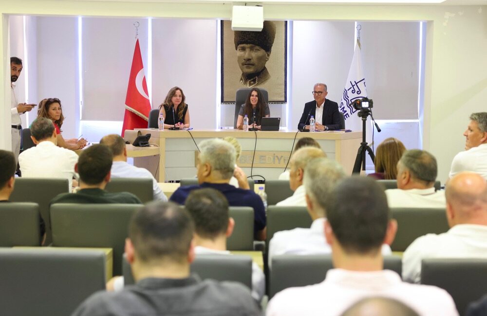 Çeşme Belediyesi, 15 Haziran-15 Eylül arasında ilçe genelinde inşaat faaliyetlerini