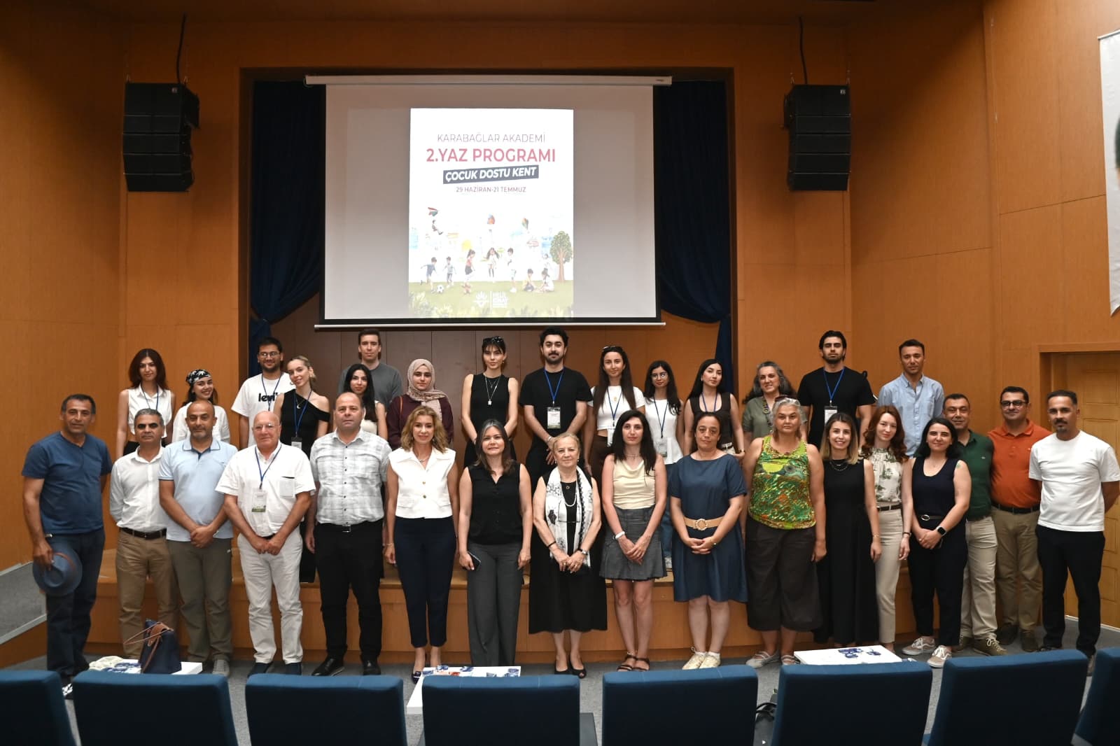 Karabağlar Belediyesi ile Dokuz Eylül Üniversitesi iş birliğinde düzenlenen Karabağlar