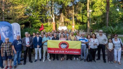 İzmir Kültürpark’ta, Nazım Hikmet’in vefatının 63. yılında düzenlenen anma etkinliğinde