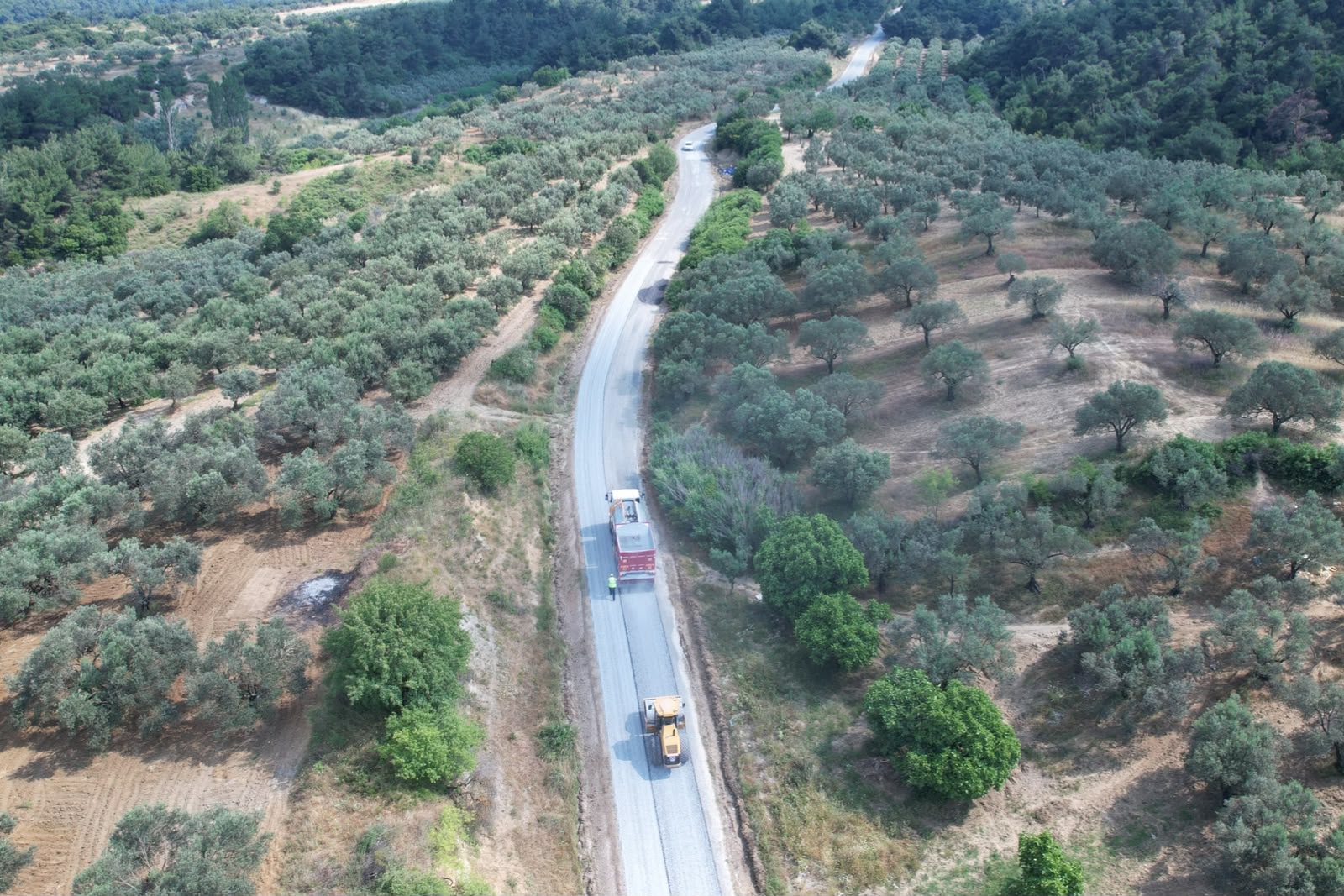 Manisa Büyükşehir Belediyesi, Akhisar'ın Tütenli Mahallesi ile Kırkağaç'ın İlyaslar Mahallesi