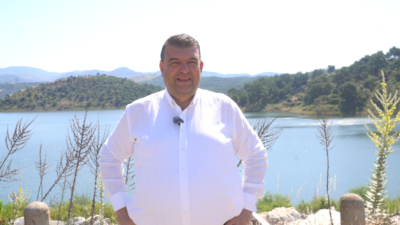 Seferihisar Belediyesi’ne yönelik yürütülen rüşvet ve yolsuzluk soruşturmasında Belediye Başkanı