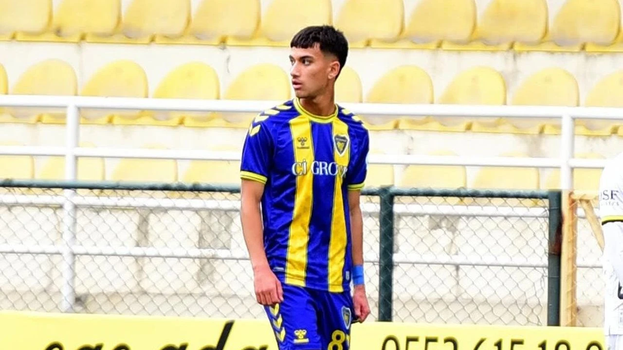 3'üncü Lig ekibi Bucaspor 1928'in 18 yaşındaki orta saha oyuncusu