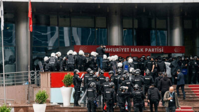 100 CHP'li eski il kadın kolları başkanı mutlak butlana karşı