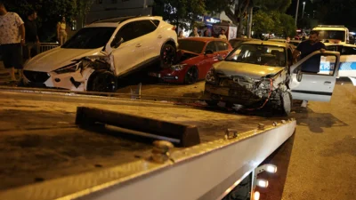 İzmir'in Konak ilçesinde seyir halindeyken kalp krizi geçiren 68 yaşındaki