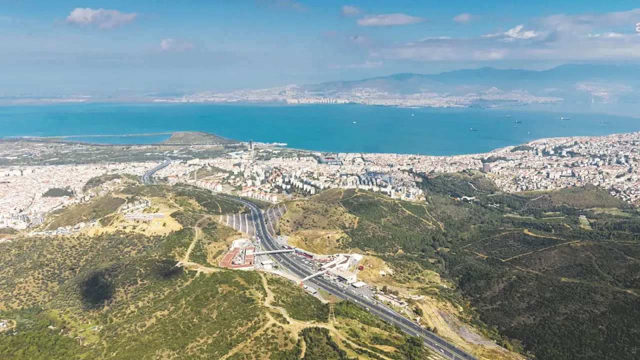 İzmir Büyükşehir Belediyesi, yıllardır çözülemeyen Balçova Arsa Mağdurları sorununda önemli