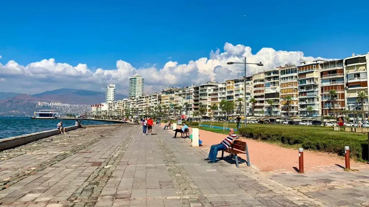 Meteoroloji Genel Müdürlüğü'nün tahminlerine göre İzmir'de yeni hafta boyunca yağış
