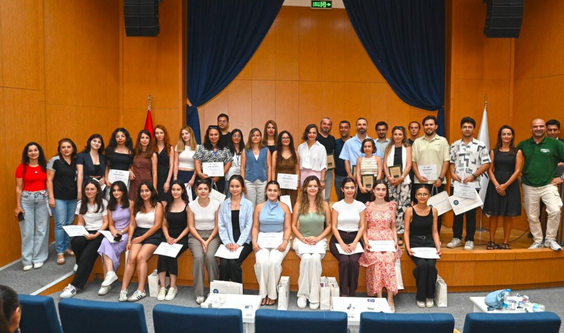 Karabağlar Belediyesi’nin bu yıl ikinci kez düzenleyeceği Karabağlar Akademi Yaz