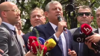 TBMM’nin CHP Grup Toplantısı’na ziyaretçi yasağı getirmesinin ardından Özgür Özel