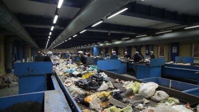 İzmir'in Bornova ilçesinde tehlikeli ve tehlikesiz atıkların geri kazanılacağı yeni