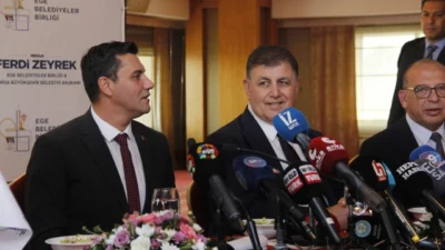 İzmir Büyükşehir Belediye Başkanı Cemil Tugay, Ferdi Zeyrek’i vefatının birinci