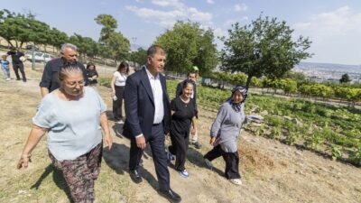 İzmir Büyükşehir Belediye Başkanı Dr. Cemil Tugay, Kadifekale’de düzenlenen “Kuyruğundaki