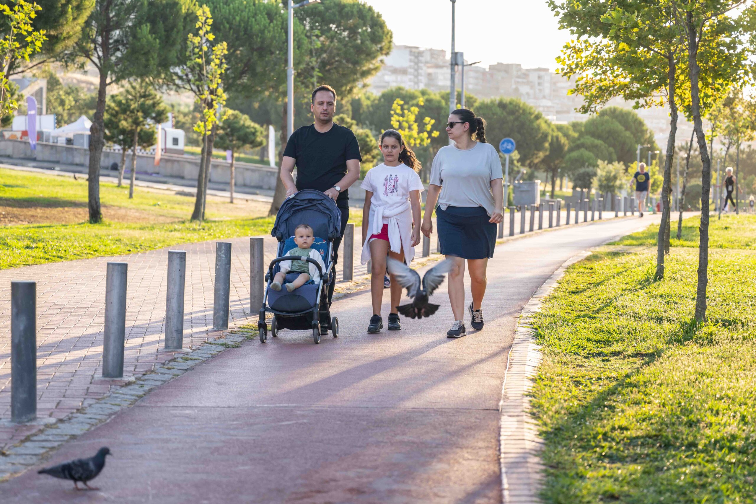 Bornova Belediye Başkanı Ömer Eşki, hafta sonunu eşi Beste Eşki