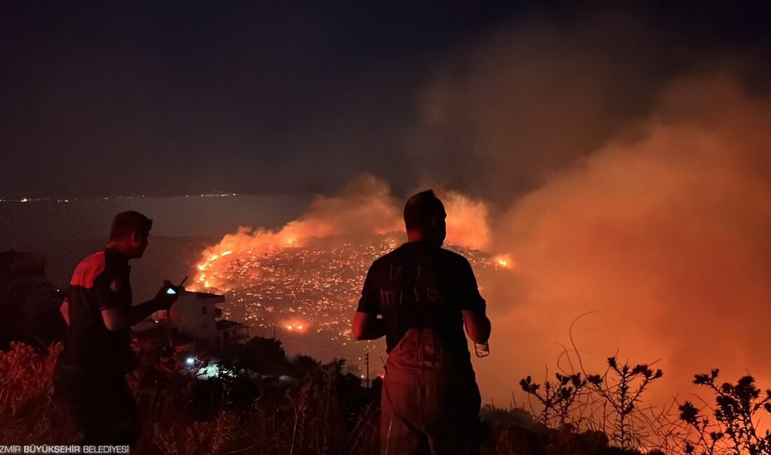 Kozak yangınında ikinci gün: Havadan müdahale sürüyor Balıkesir’in Gömeç ilçesinde çıkan ve rüzgarın etkisiyle İzmir’in Bergama ilçesine