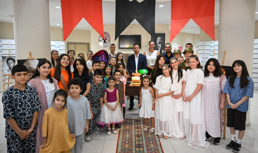 Bornova Belediyesi’nin düzenlediği 1. Güngör Dilmen Tiyatro Günleri, altı gün