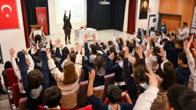 Bornova Belediyesi, 2026 yılında başlattığı koruyucu sağlık eğitimleri kapsamında 7