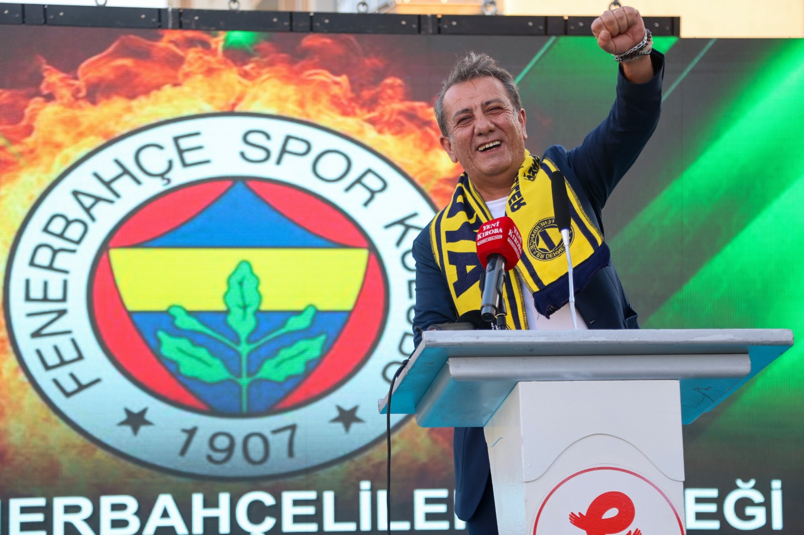 Efeler Belediye Başkanı Anıl Yetişkin'in kente kazandırdığı Fenerbahçeliler Parkı, düzenlenen
