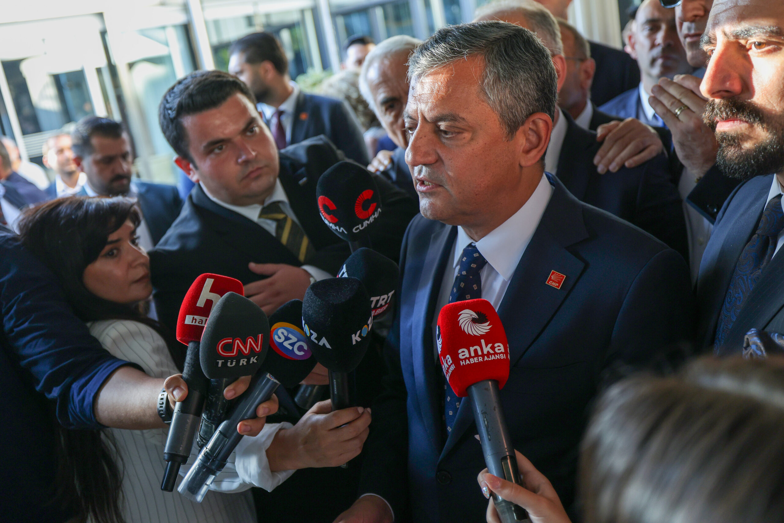 CHP lideri Özgür Özel, grup toplantısı sonrası yaptığı açıklamada, kurulacak