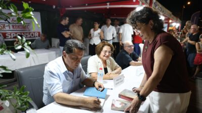 
Didim Belediyesi’nin katkılarıyla düzenlenen 22. Yazarlar Festivali, edebiyatseverlerin yoğun ilgisiyle