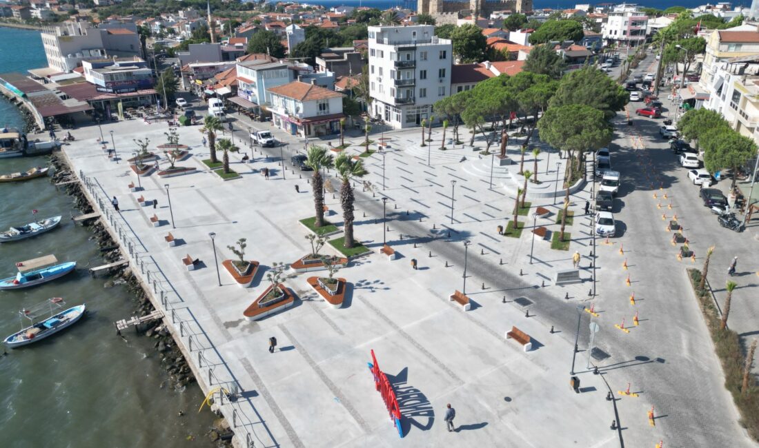 Yeni Cumhuriyet Meydanı Deniz Seki ile açılıyor Dikili Belediyesi tarafından Çandarlı’ya kazandırılan Cumhuriyet Meydanı, 7 Ağustos Cuma