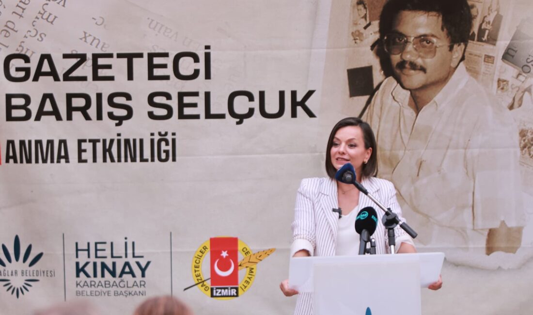 Karabağlar ‘da Gazeteci Barış Selçuk saygıyla anıldı Karabağlar Belediyesi, İzmir Gazeteciler Cemiyeti'nin katkılarıyla, 32 yıl önce görevi