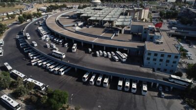 İzmir Şehirlerarası Otobüs Terminali’nde (İZOTAŞ) devam eden hasılat haczinin ardından,