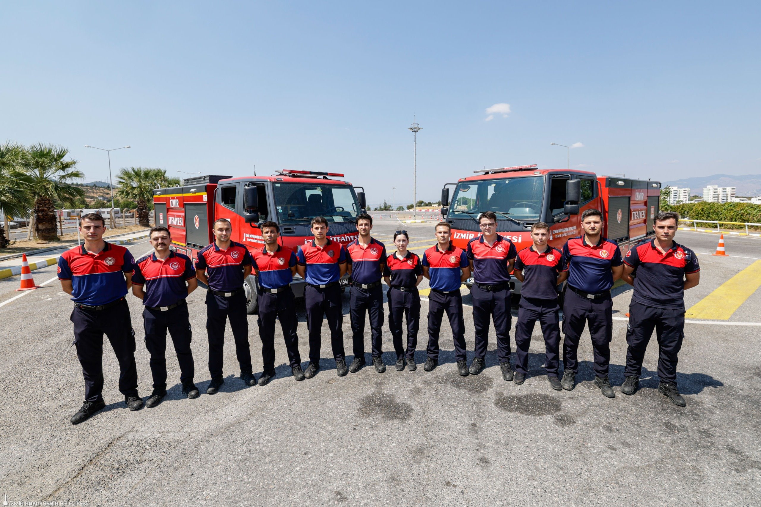Yangınlar, kazalar, kurtarma operasyonları… İzmir İtfaiyesi ekipleri, her saniyenin kritik