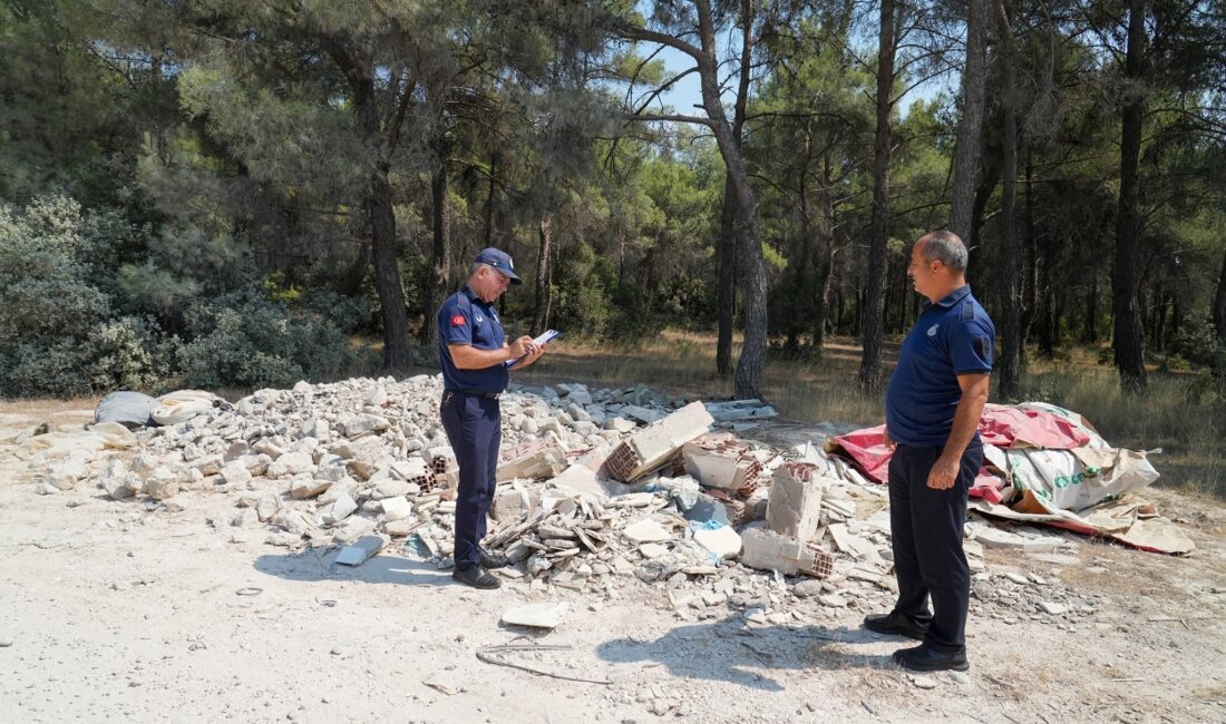 Gaziemir’de kaçak moloz dökümüne geçit yok: 7 ayda 413 bin lira ceza Gaziemir Belediyesi, çevreyi kirleten kaçak moloz ve eski eşya dökümlerine