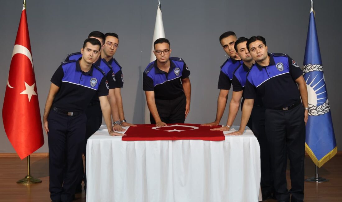 Karabağlar Belediyesi Zabıtasında aday memurlar yemin etti Karabağlar Belediyesi Zabıta Müdürlüğü'nde aday memur olarak görev yapan zabıta