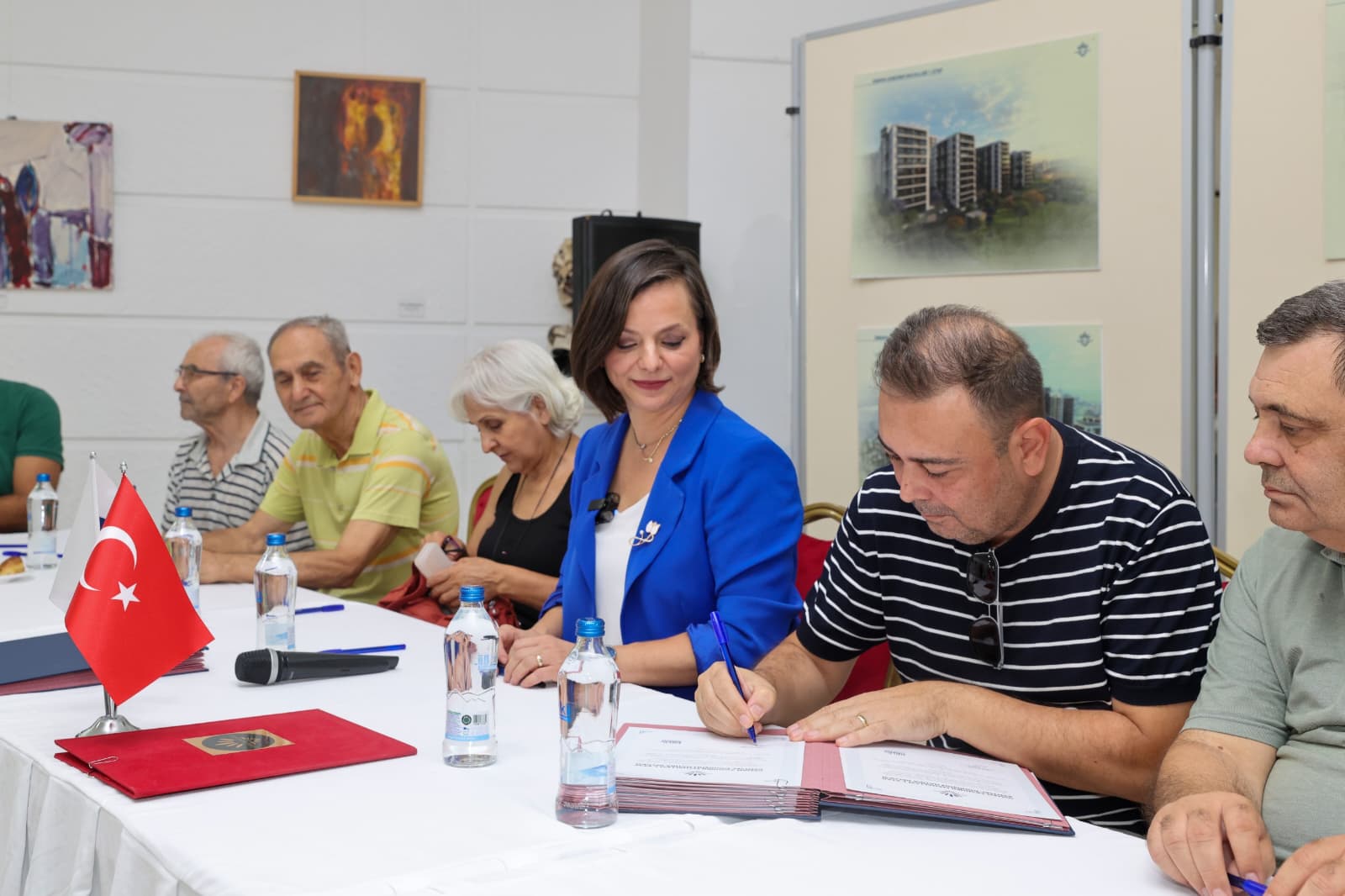 Karabağlar ‘da yıllardır beklenen kentsel dönüşüm sürecinde önemli bir aşama