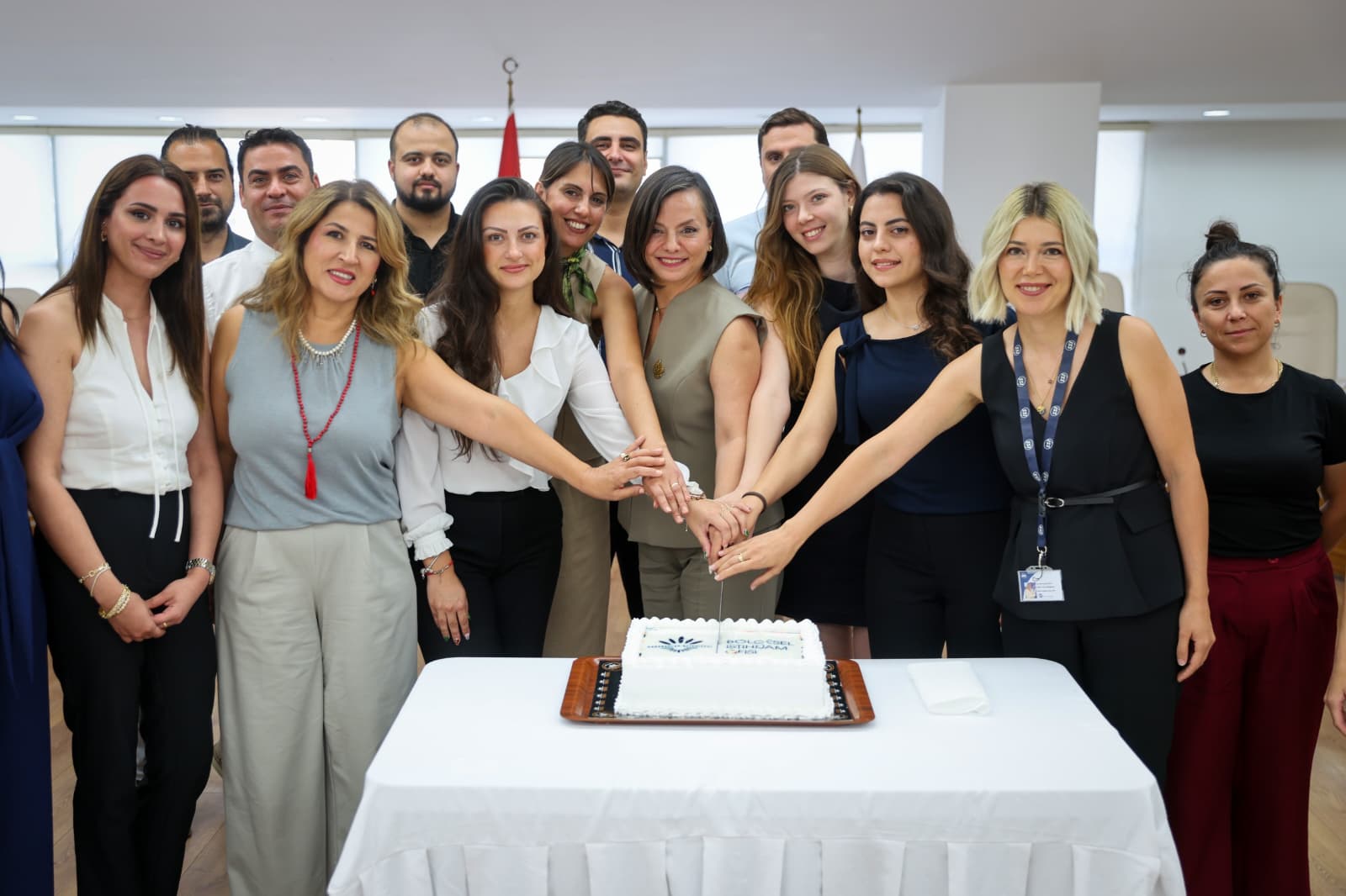 Karabağlar Belediyesi'nin iki yıl önce hayata geçirdiği Bölgesel İstihdam Ofisi