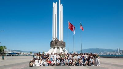 Karşıyaka Belediyesi, Açık Hava Kent Müzesi projesi kapsamında başlattığı rehberli