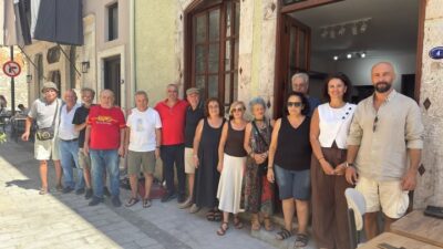 YENİ Parti Kurucu Çeşme İlçe Başkanı Dolunay Onur ve yönetim