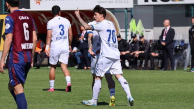 İzmir futbolunda yaşanan kriz derinleşiyor. Altınordu'nun ligden çekilme kararının ardından